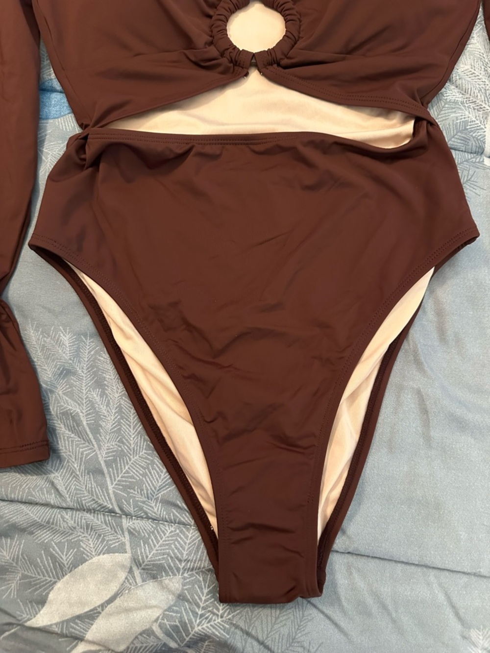 NWTS Cupshe Brown Long-Sleeve One-Piece Swimsuit with Front Ring Cutout Sz M - Picture 4 of 8